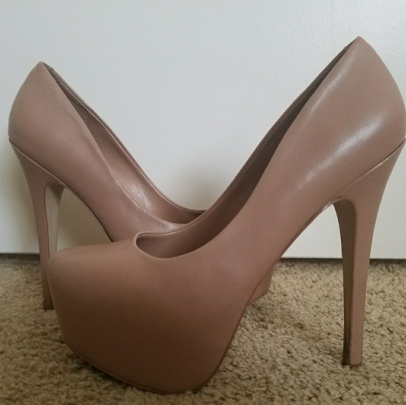 Shoe - Picture 2 of 3